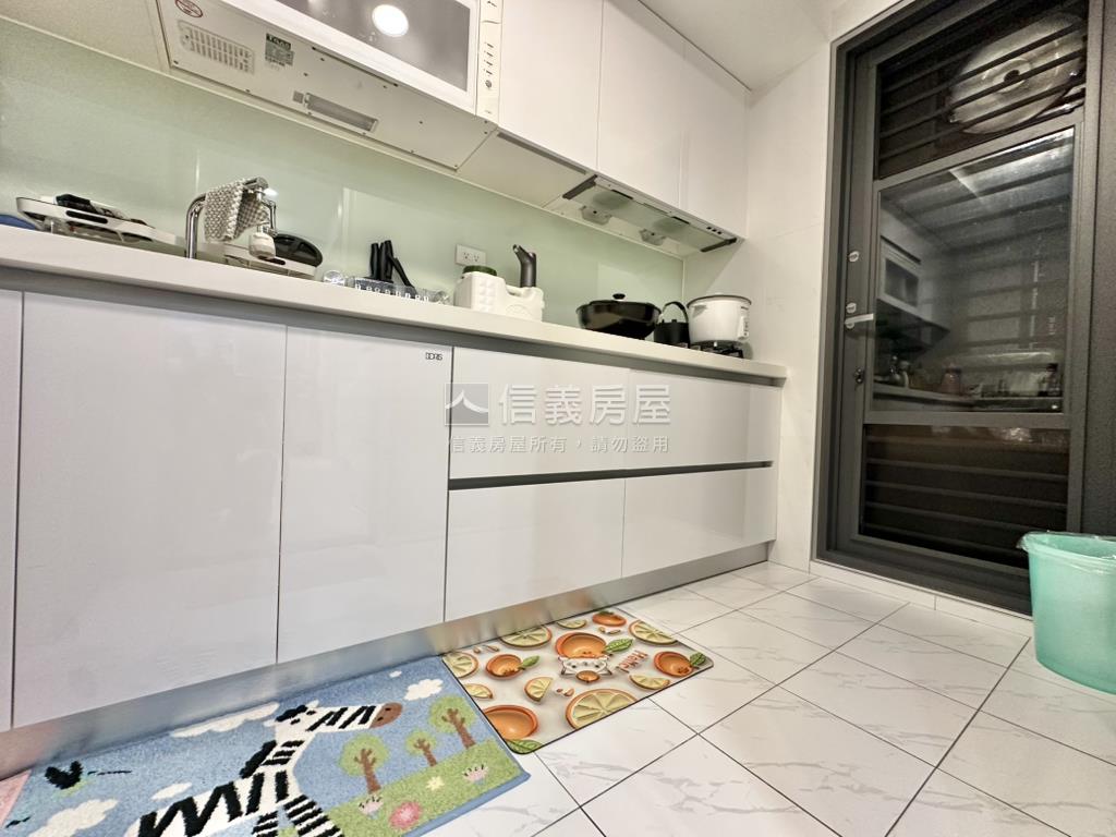 全陽☆奢配三車位精品屋房屋室內格局與周邊環境