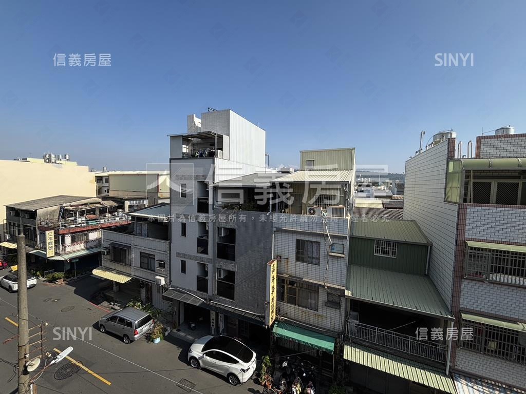 近市場世運臨路透天店面房屋室內格局與周邊環境