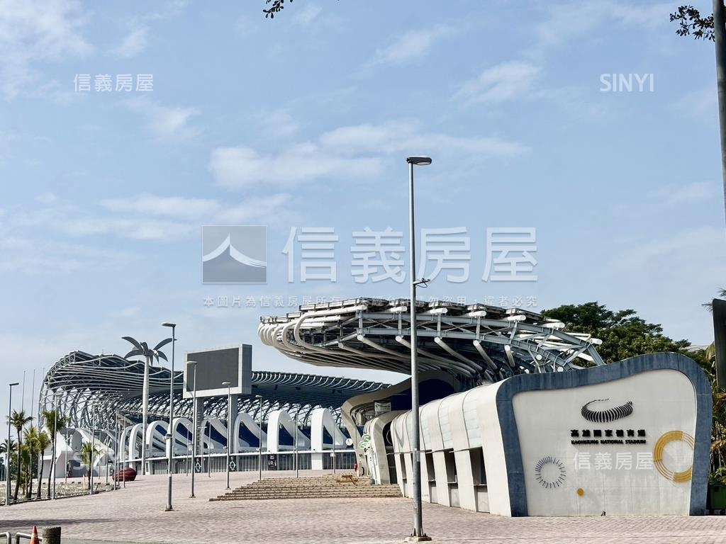 近市場世運臨路透天店面房屋室內格局與周邊環境