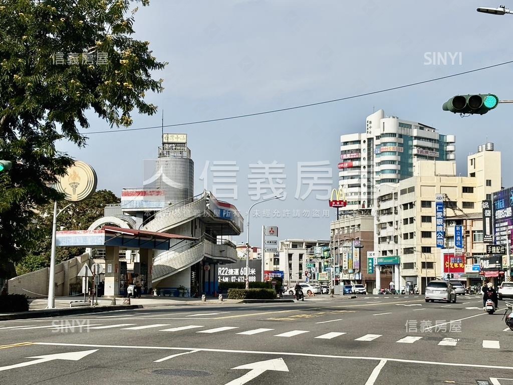 近市場世運臨路透天店面房屋室內格局與周邊環境