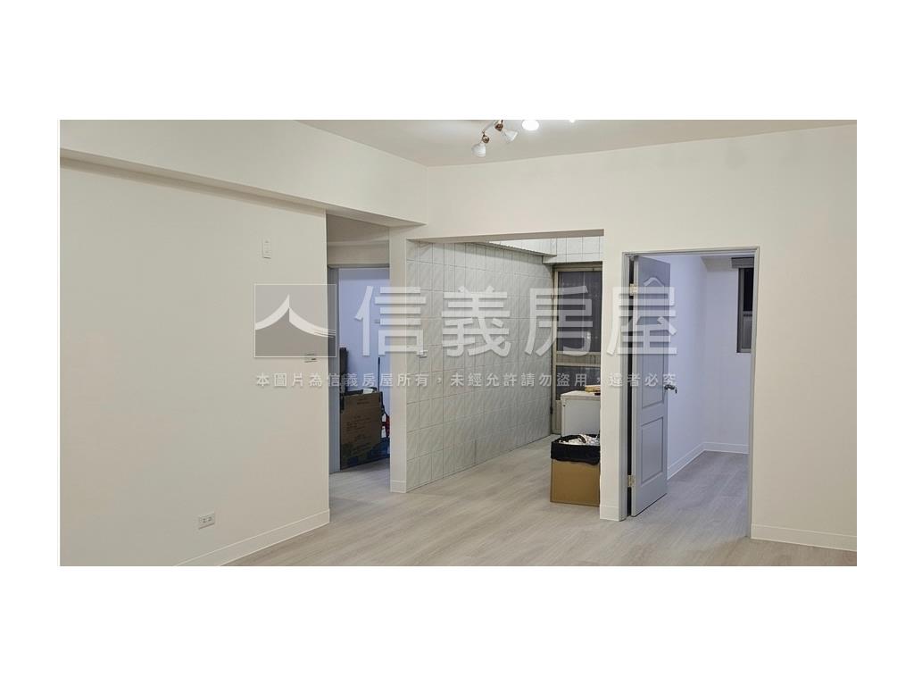 新米蘭御境美大三房房屋室內格局與周邊環境