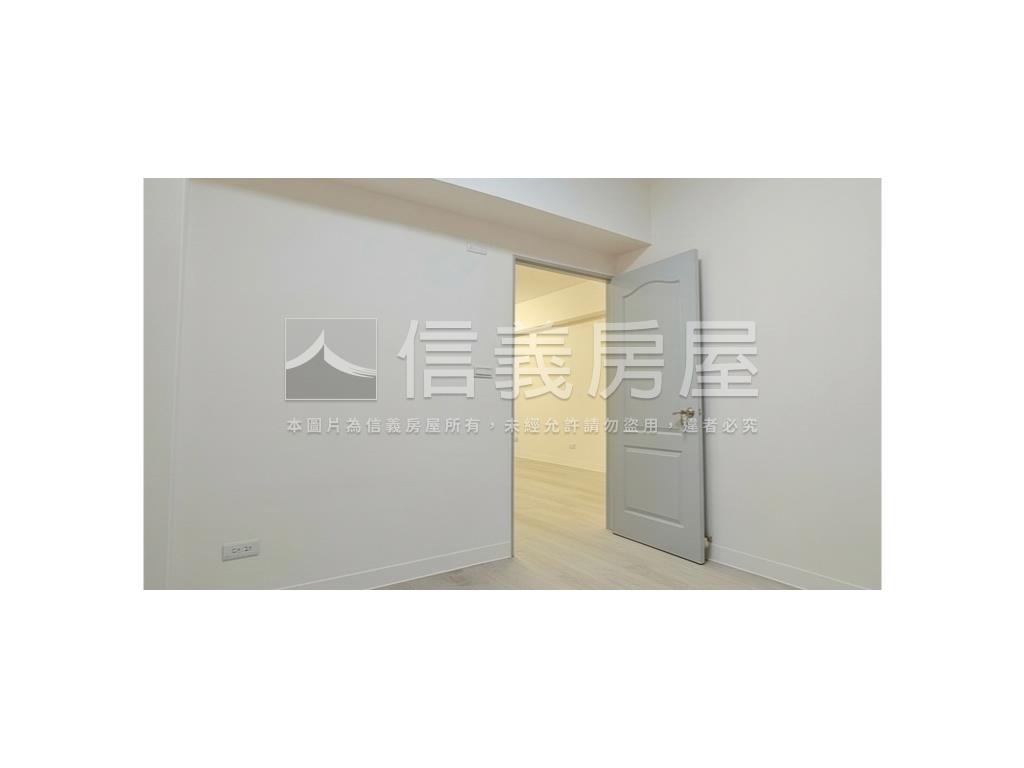 新米蘭御境美大三房房屋室內格局與周邊環境