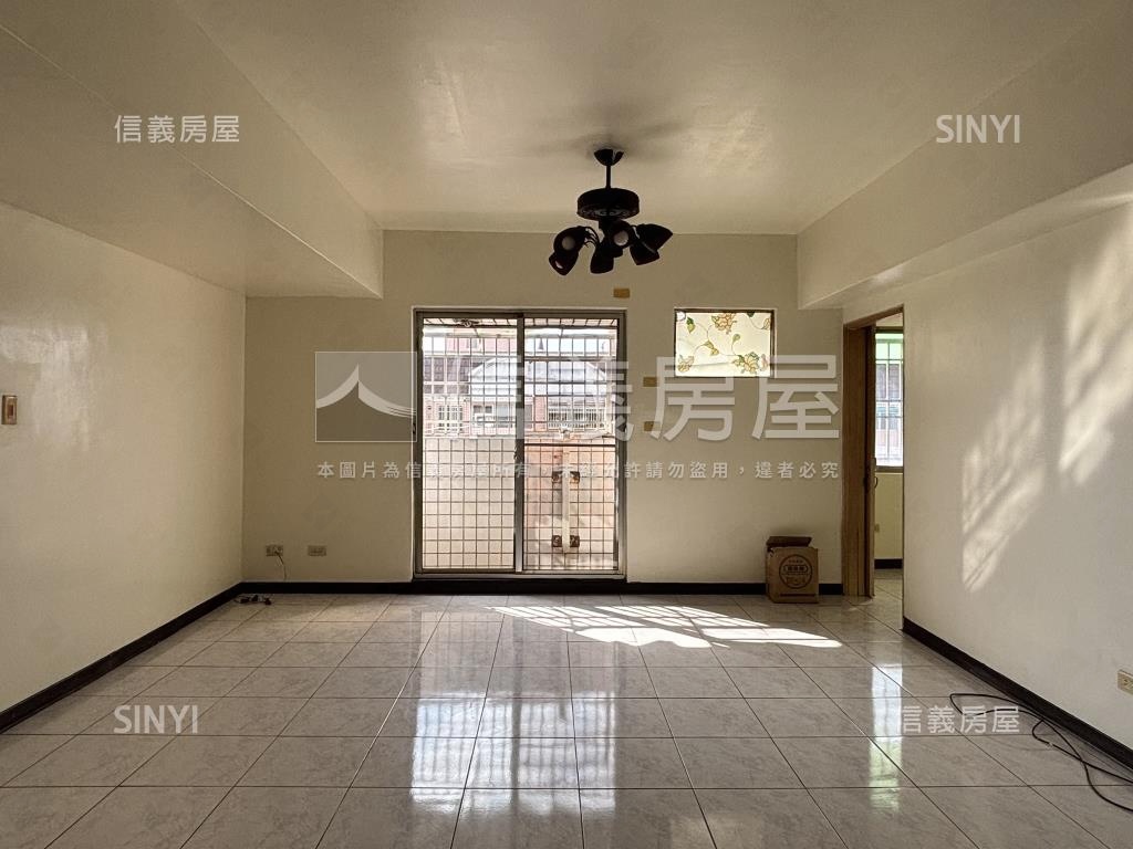 新營｜大空間採光三房平車房屋室內格局與周邊環境