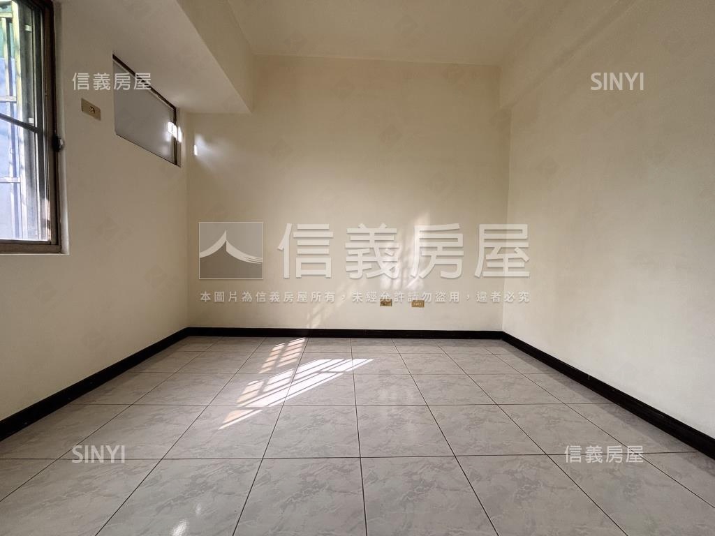 新營｜大空間採光三房平車房屋室內格局與周邊環境