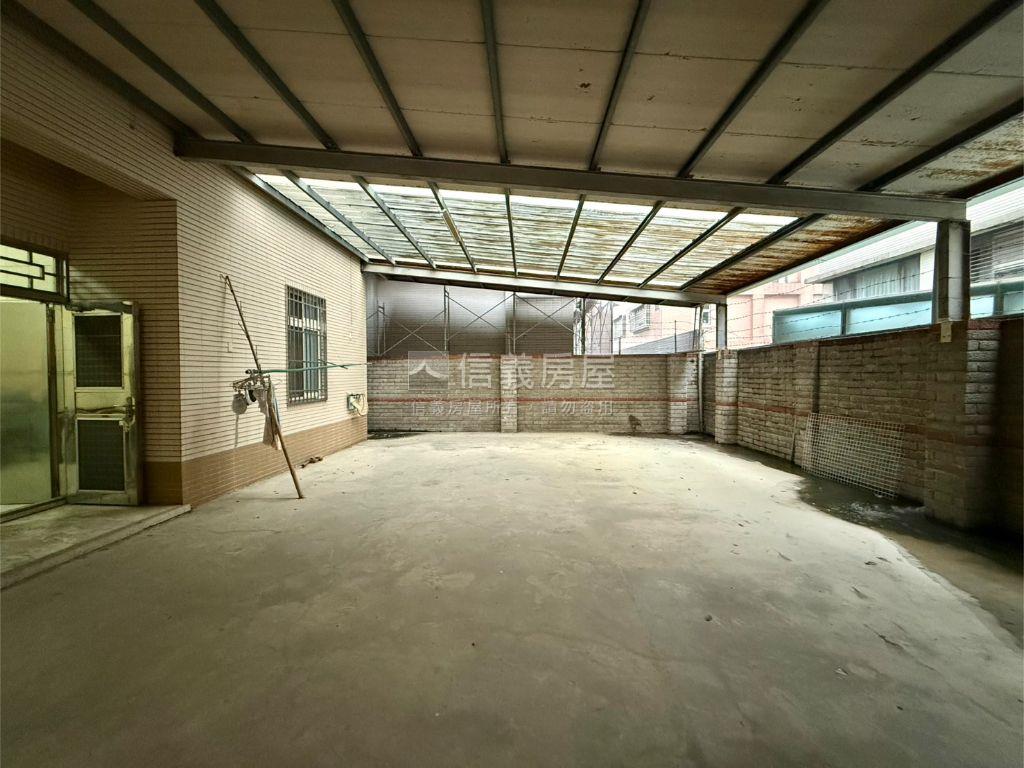 大地坪臨路透天房屋室內格局與周邊環境