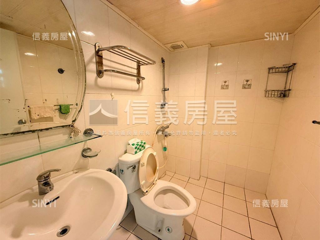 面公園景觀採光視野美宅房屋室內格局與周邊環境