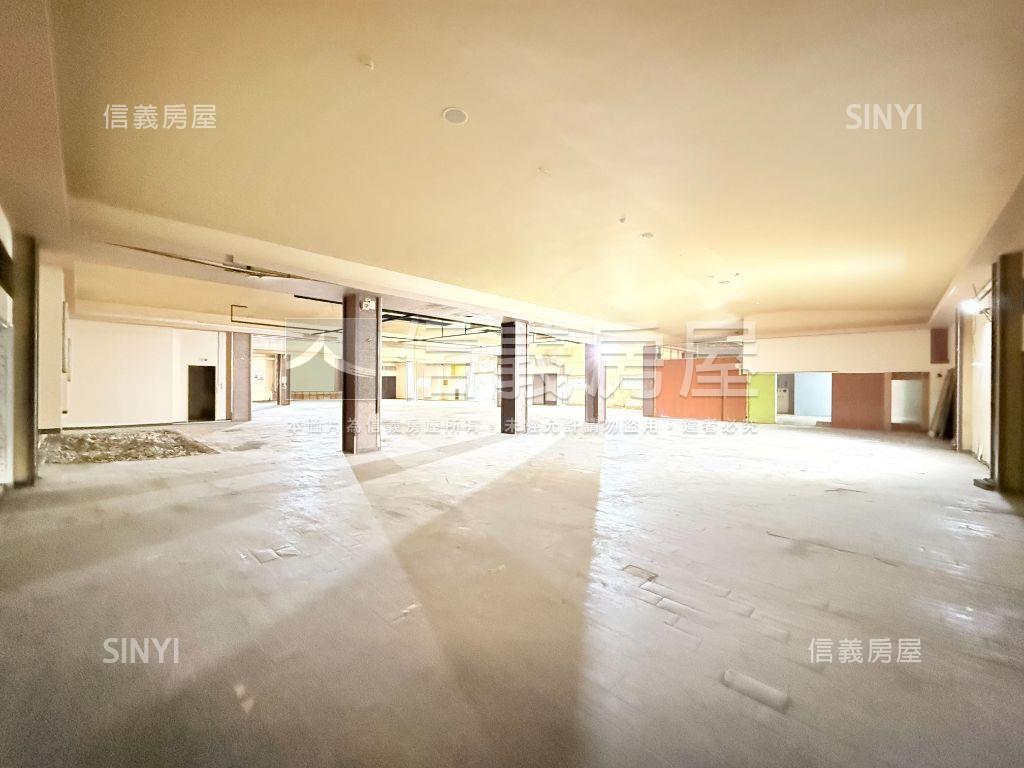 近捷運都計內農地有鐵皮屋房屋室內格局與周邊環境