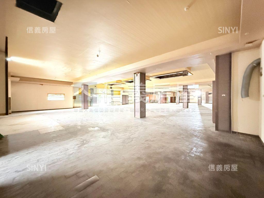 近捷運都計內農地有鐵皮屋房屋室內格局與周邊環境