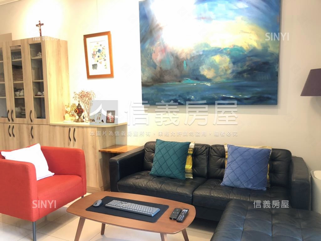 名軒皇城三面採光面中庭房屋室內格局與周邊環境