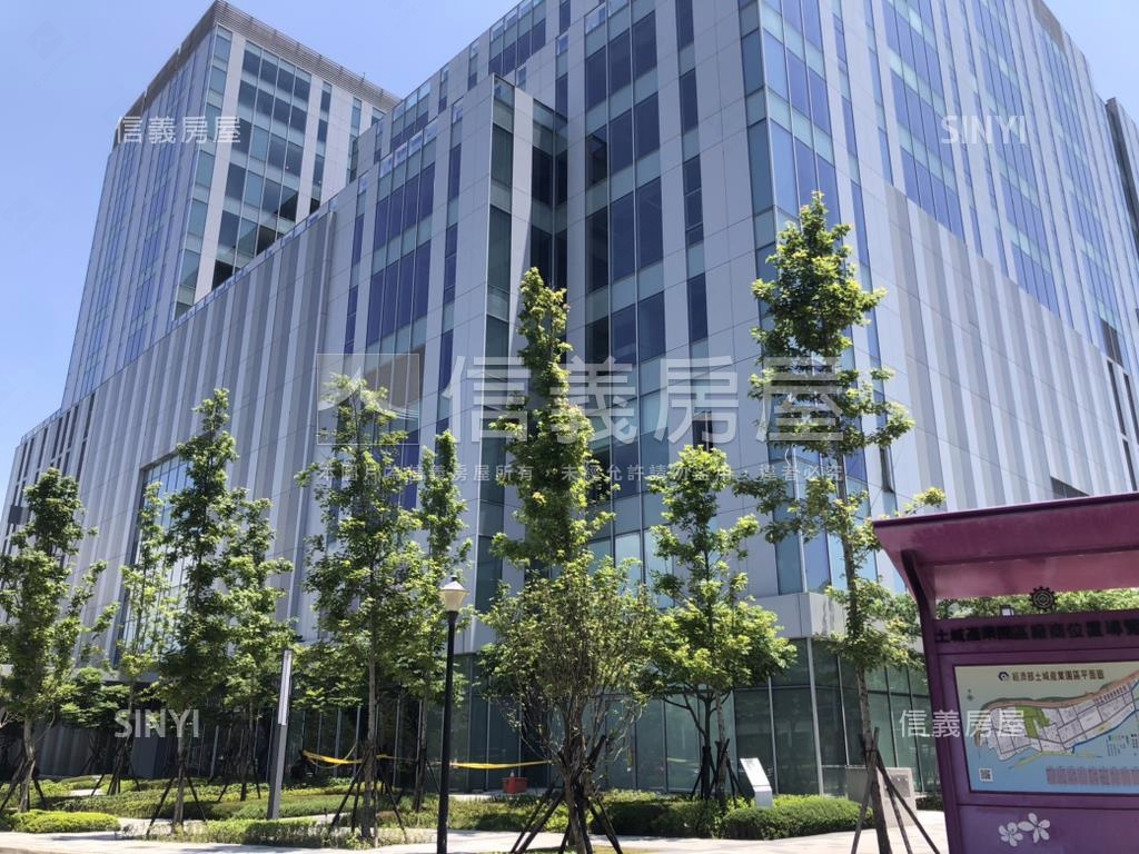 名軒皇城三面採光面中庭房屋室內格局與周邊環境