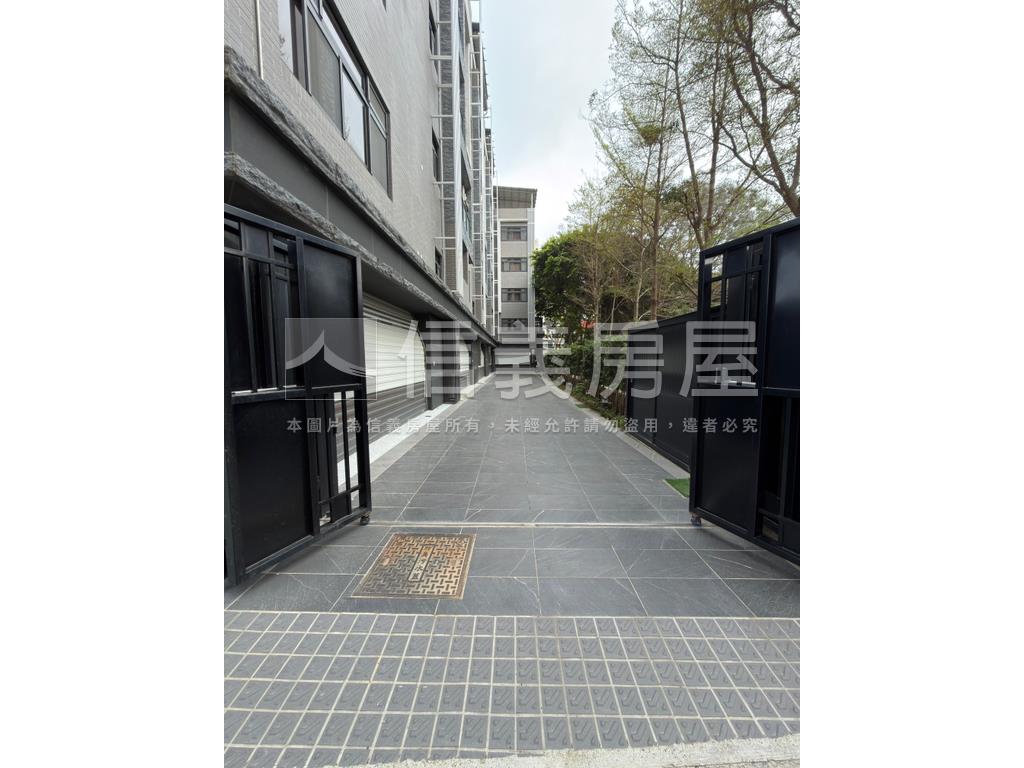 京雅筑風角間透天房屋室內格局與周邊環境