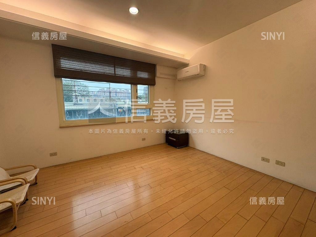 龍昌路傳世豪邸房屋室內格局與周邊環境