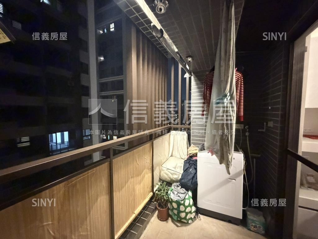 皇普誠意出售高樓兩房平車房屋室內格局與周邊環境