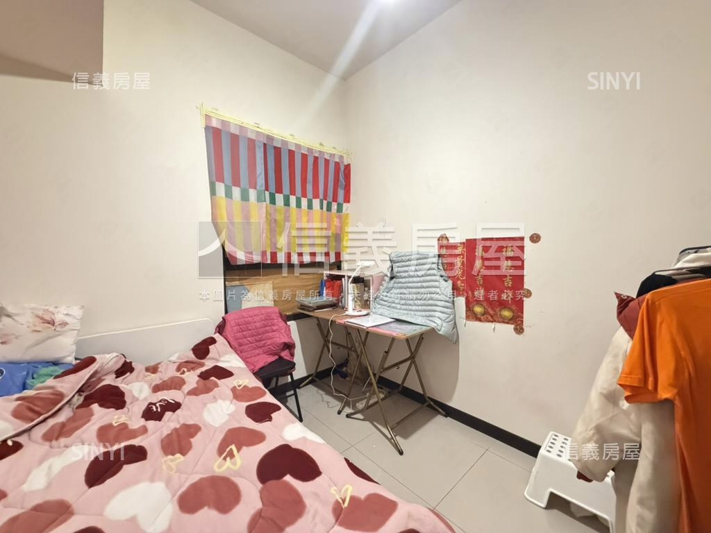 皇普誠意出售高樓兩房平車房屋室內格局與周邊環境