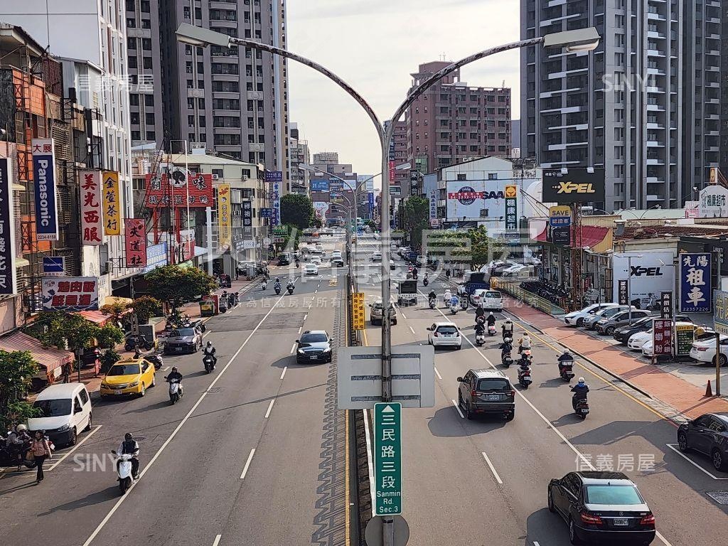 皇普誠意出售高樓兩房平車房屋室內格局與周邊環境