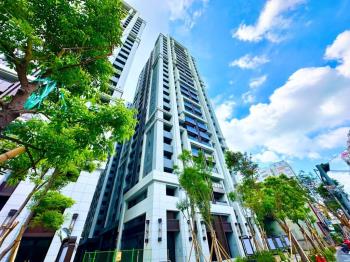 皇普誠意出售高樓兩房平車