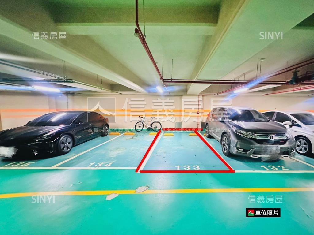 一品稀有１＋１加坡平車位房屋室內格局與周邊環境