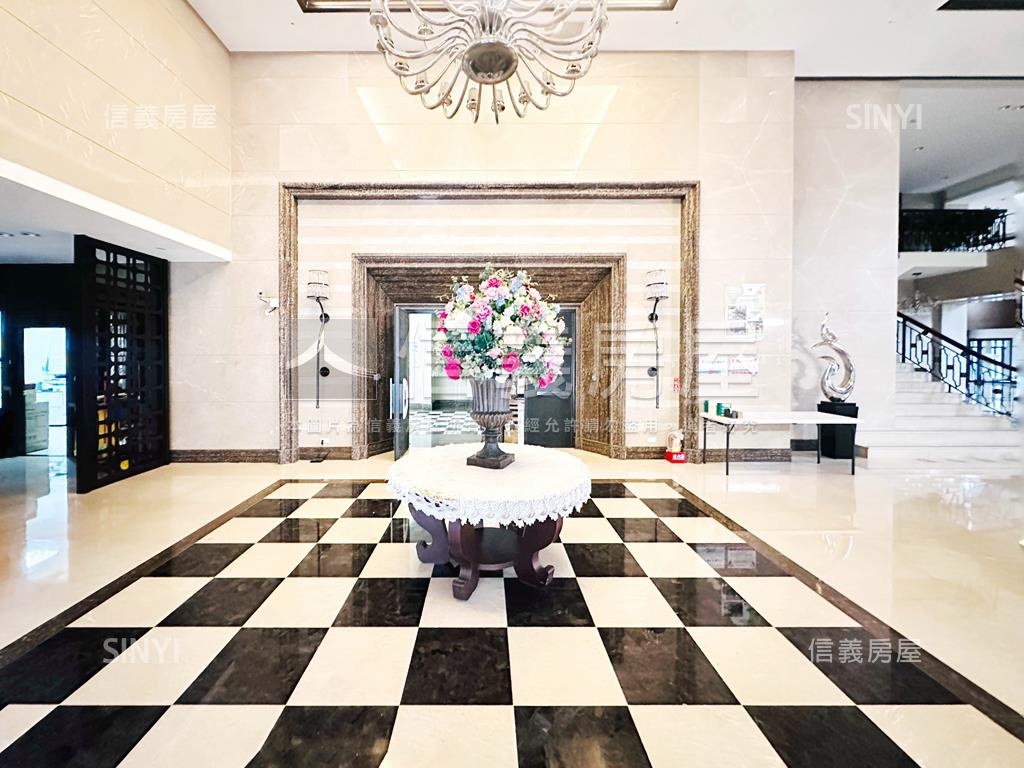 一品稀有１＋１加坡平車位房屋室內格局與周邊環境