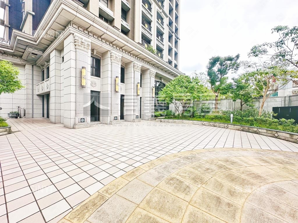 一品稀有１＋１加坡平車位房屋室內格局與周邊環境