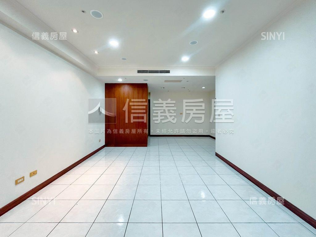 黎明河南三采採光四房平車房屋室內格局與周邊環境