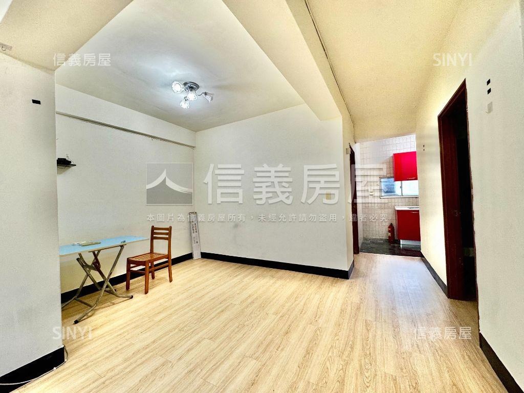 近中國醫３樓前後陽台房屋室內格局與周邊環境