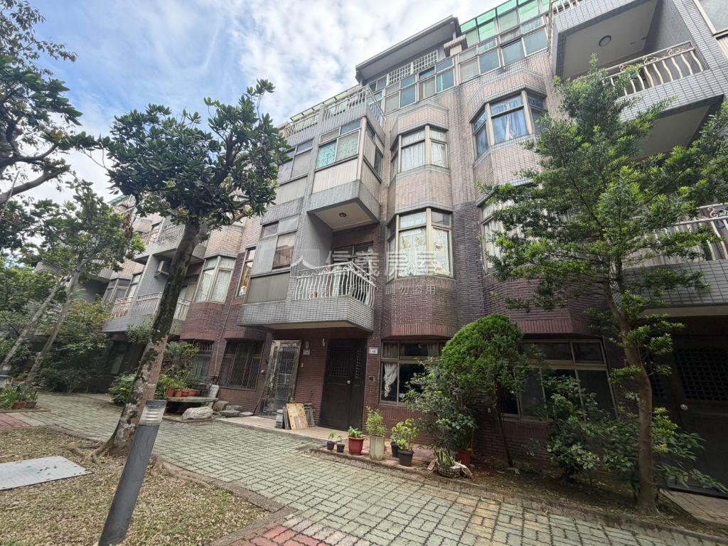 楊梅體育園區夏威夷美透天房屋室內格局與周邊環境