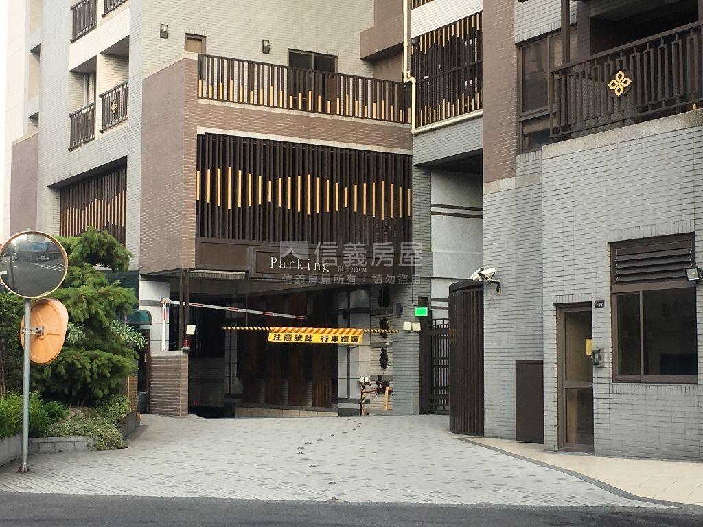 平鎮稀有河景大三房雙車位房屋室內格局與周邊環境