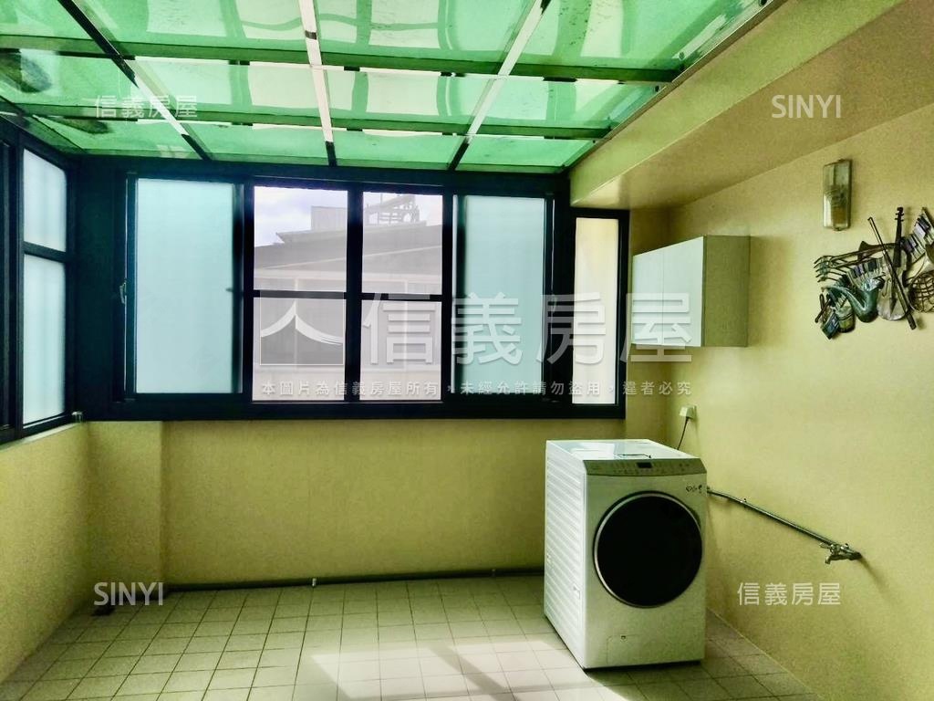 屋齡約１４年美透店房屋室內格局與周邊環境