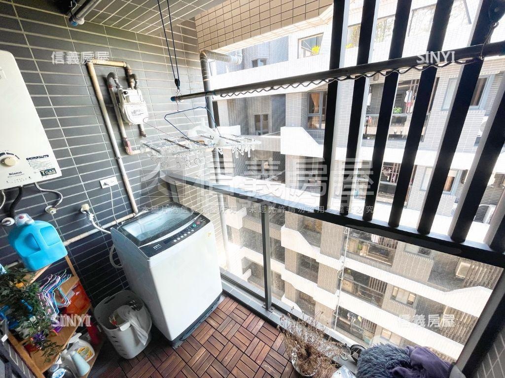 新潤陽光裝潢雙陽台三房房屋室內格局與周邊環境