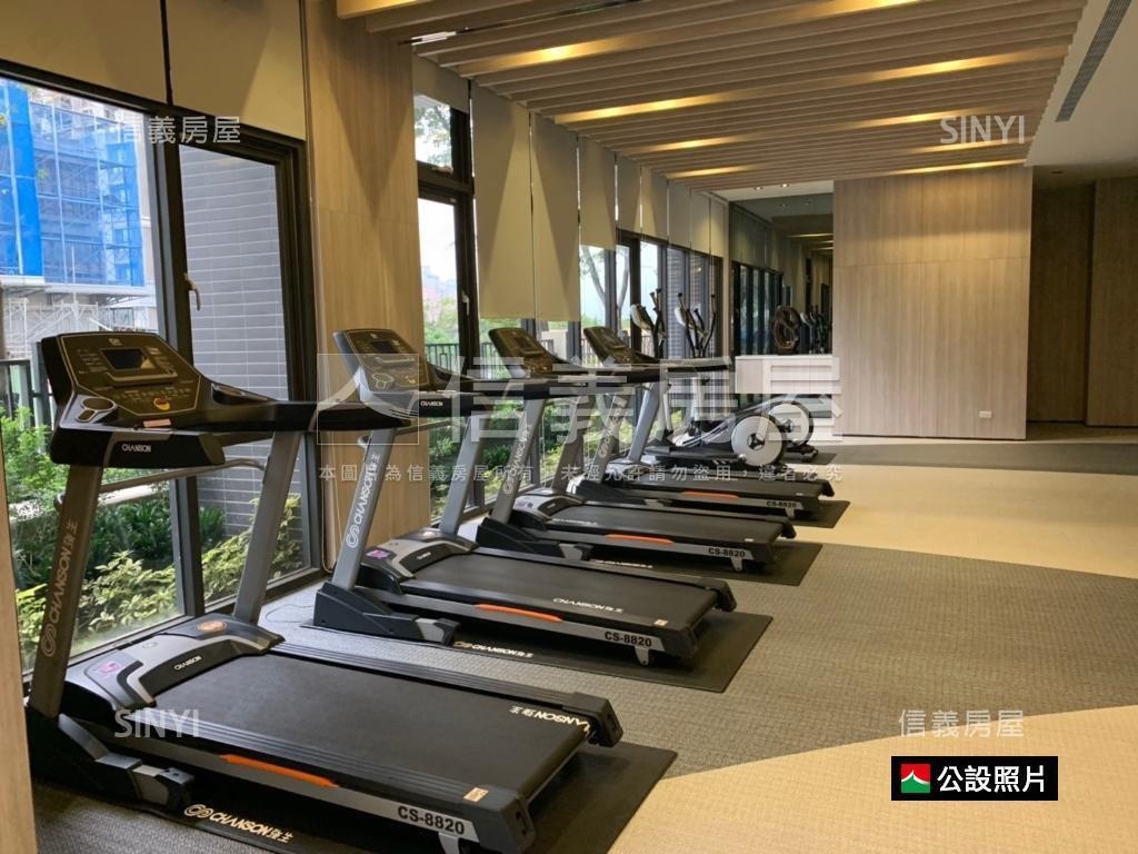 新潤陽光裝潢雙陽台三房房屋室內格局與周邊環境