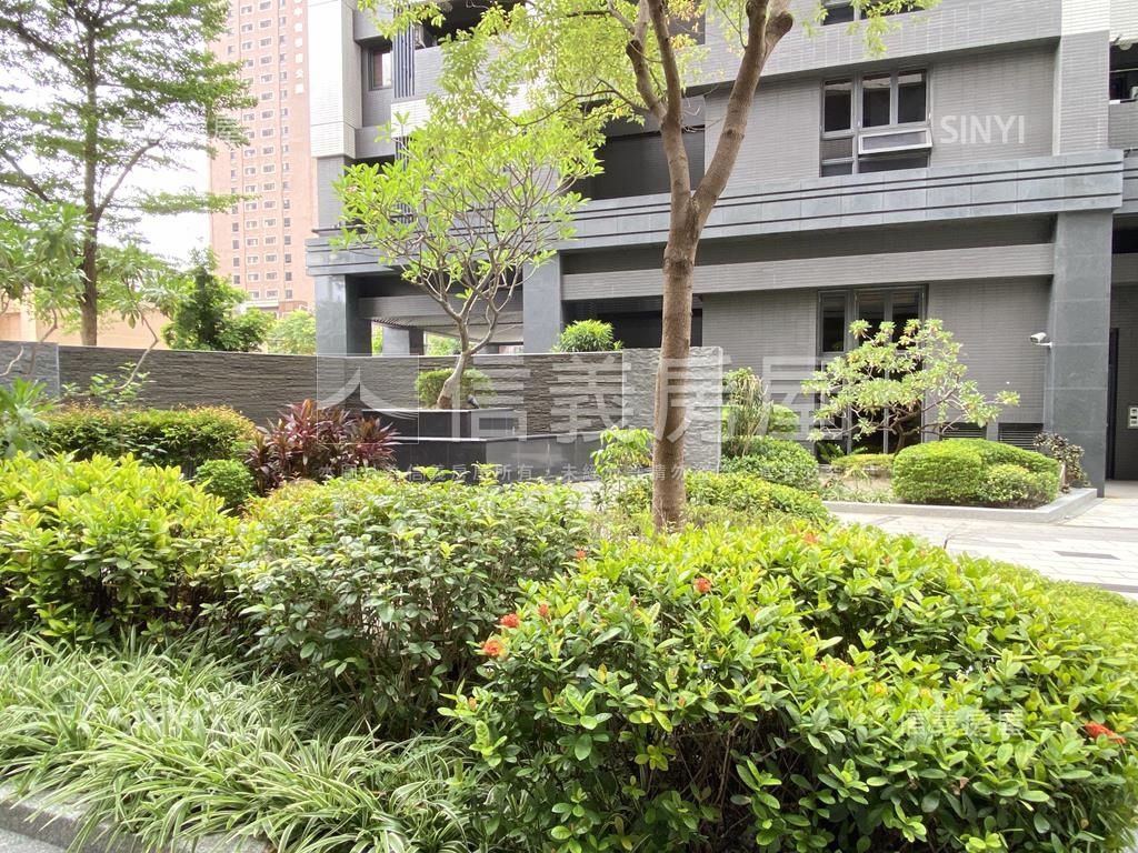 中路市府商圈３房車位房屋室內格局與周邊環境