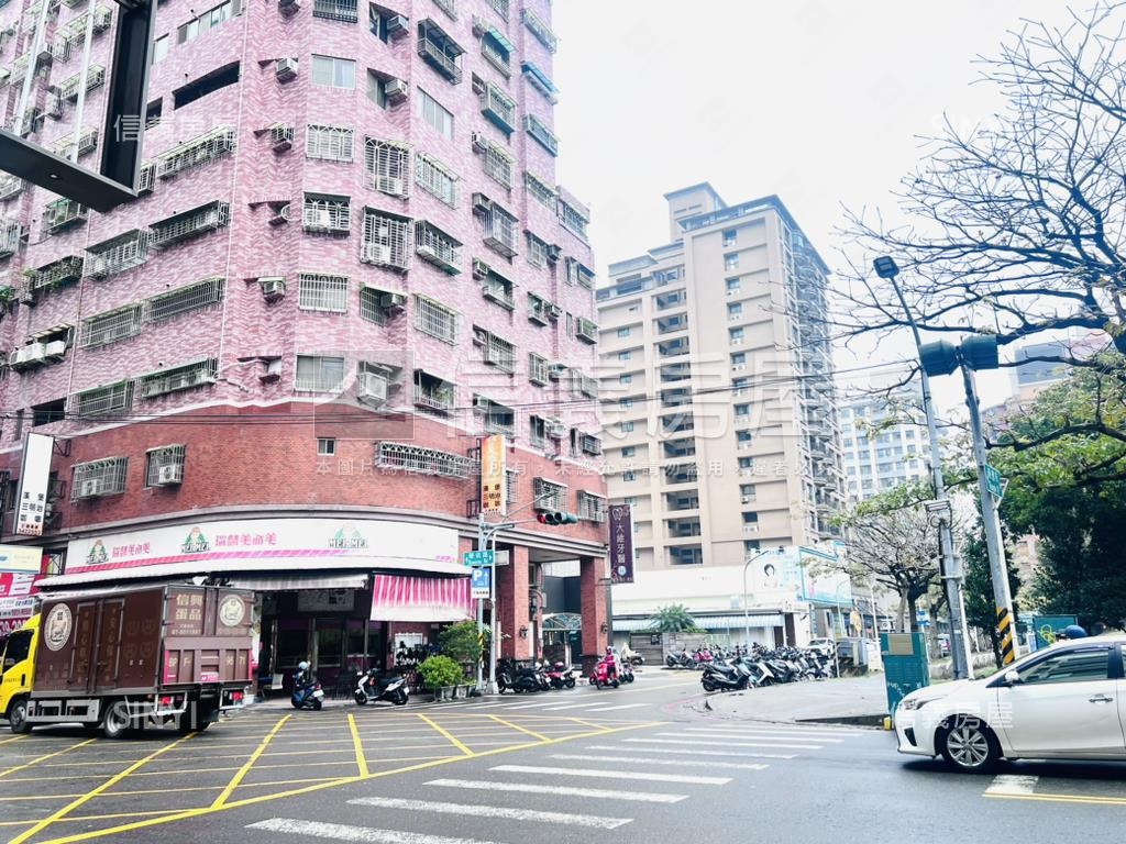 榮佑路金透店房屋室內格局與周邊環境