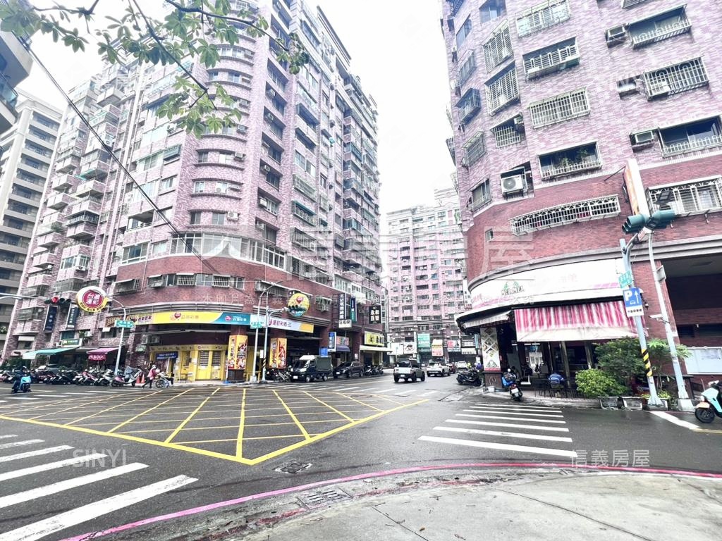 榮佑路金透店房屋室內格局與周邊環境