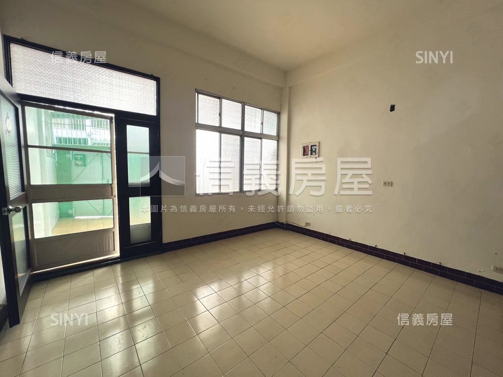 近成大長榮古早味透天房屋室內格局與周邊環境