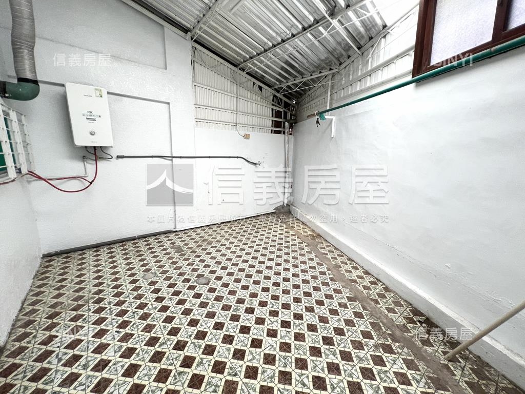 近成大長榮古早味透天房屋室內格局與周邊環境