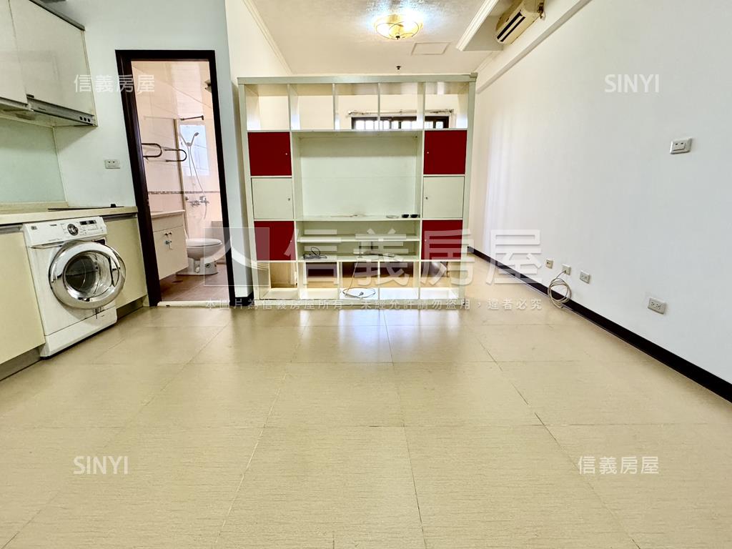 未來１房１聽平面車位房屋室內格局與周邊環境