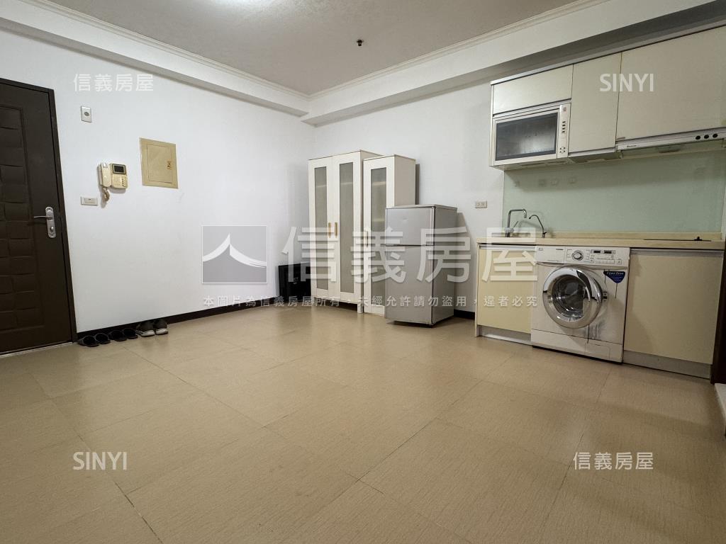 未來１房１聽平面車位房屋室內格局與周邊環境