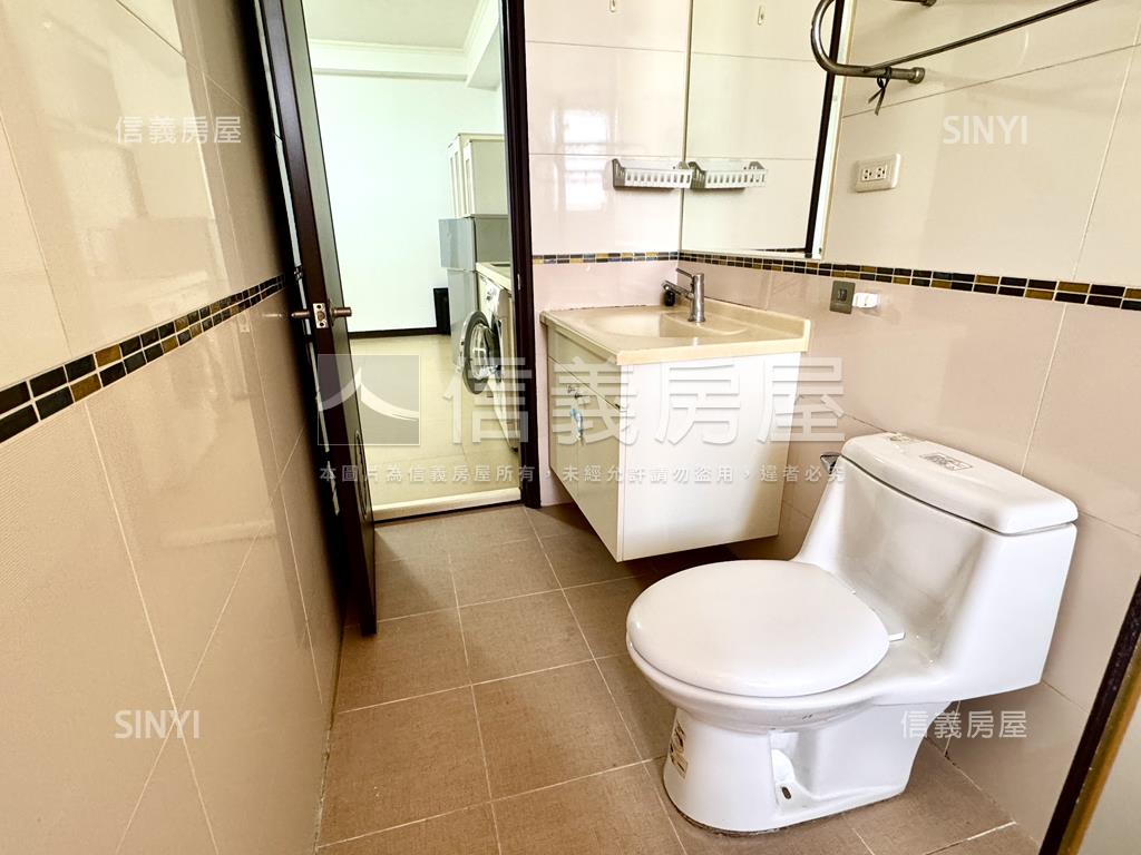 未來１房１聽平面車位房屋室內格局與周邊環境