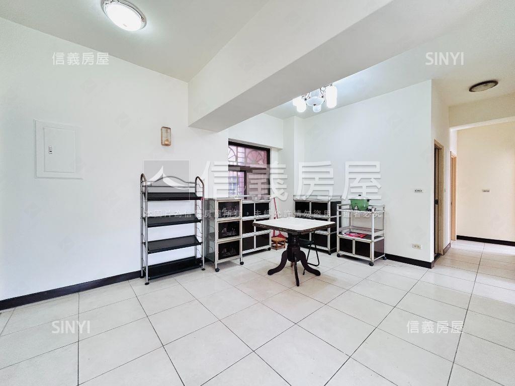 近未來棕線陸光大三房車位房屋室內格局與周邊環境