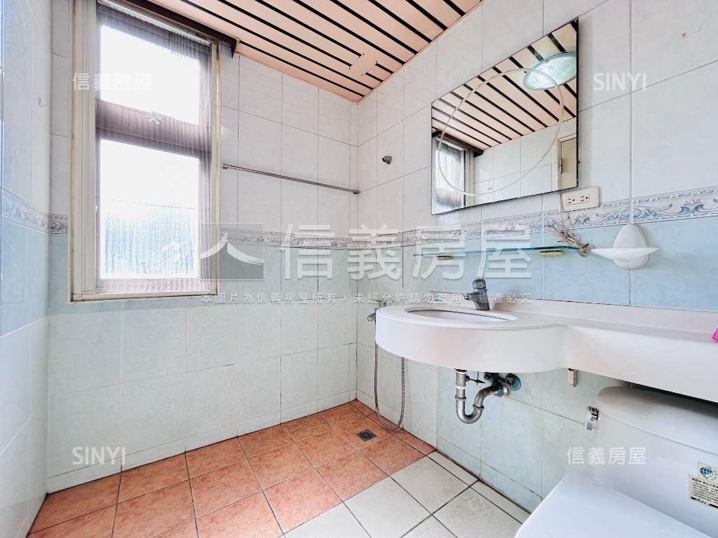 近未來棕線陸光大三房車位房屋室內格局與周邊環境