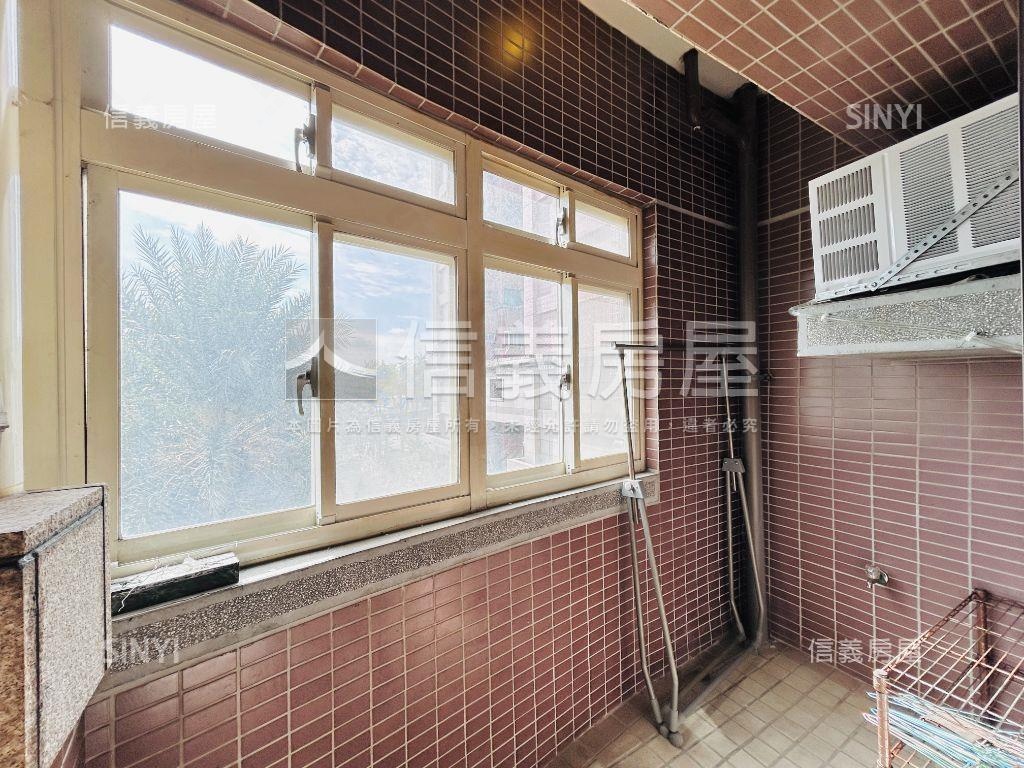 近未來棕線陸光大三房車位房屋室內格局與周邊環境