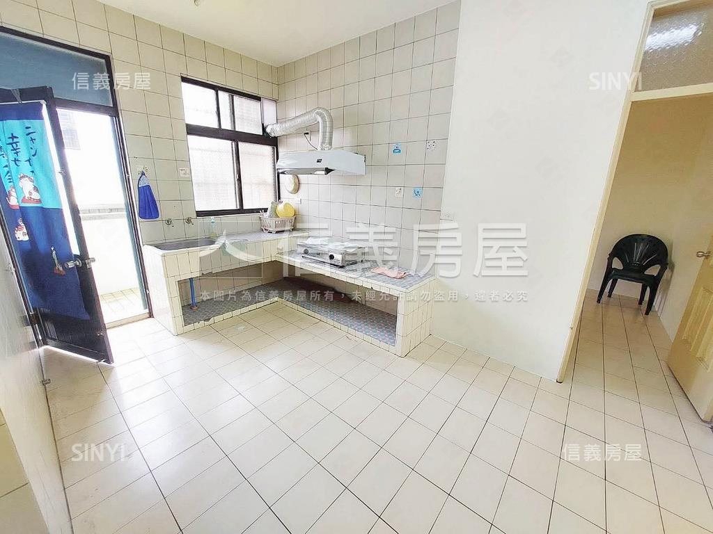 首購三房採光戶房屋室內格局與周邊環境