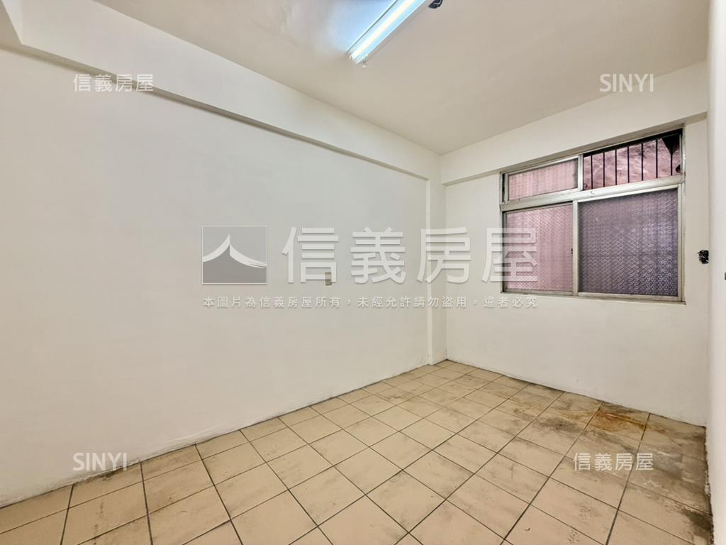 低總價！南區二樓美寓房屋室內格局與周邊環境