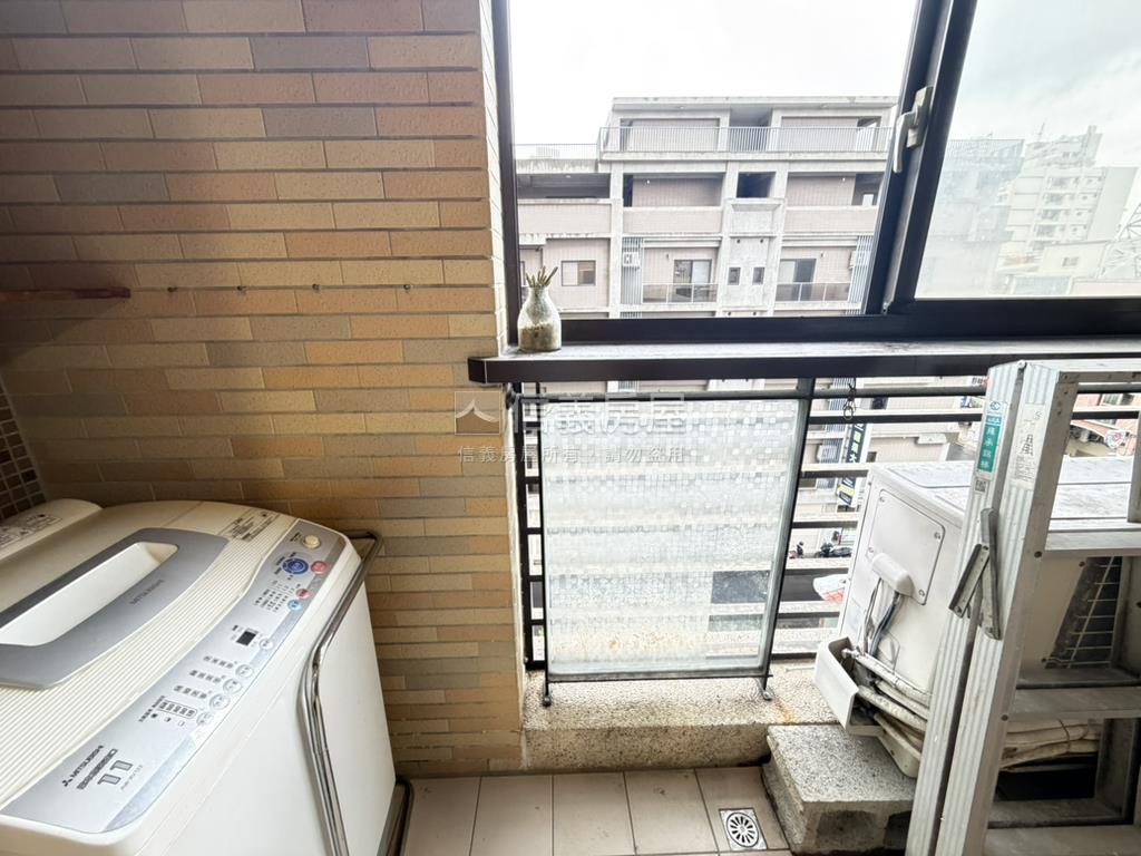 蒂芬妮兩人世界已租汽車位房屋室內格局與周邊環境