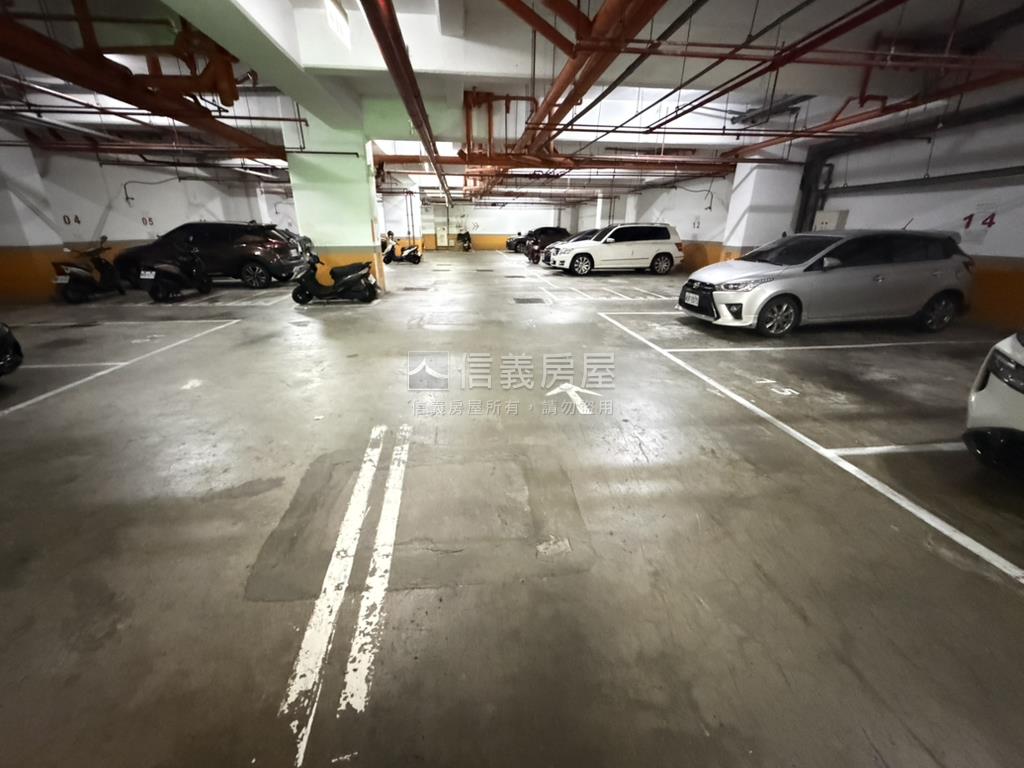 蒂芬妮兩人世界已租汽車位房屋室內格局與周邊環境