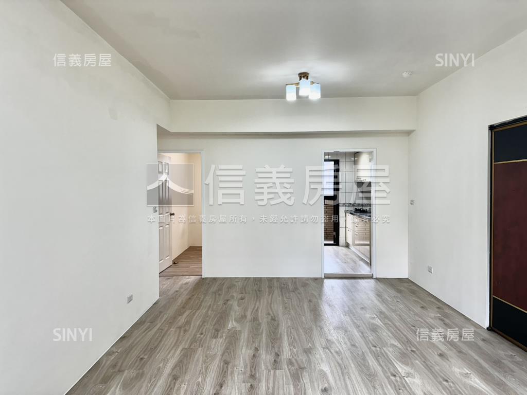 世界花園高樓層全新裝潢房屋室內格局與周邊環境