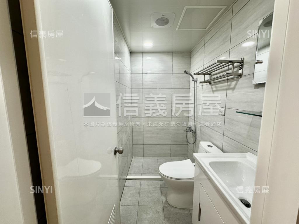 世界花園高樓層全新裝潢房屋室內格局與周邊環境