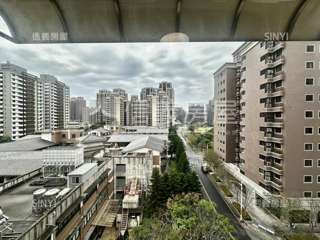 世界花園高樓層全新裝潢房屋室內格局與周邊環境