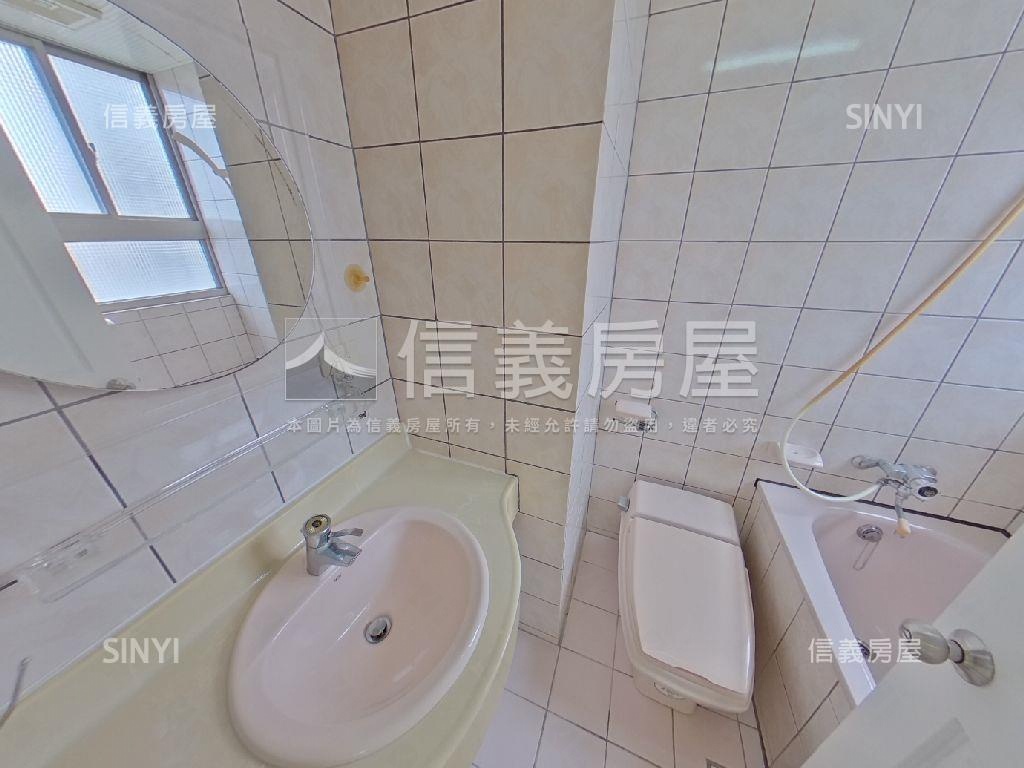 鄰近裕隆城電梯大４房房屋室內格局與周邊環境