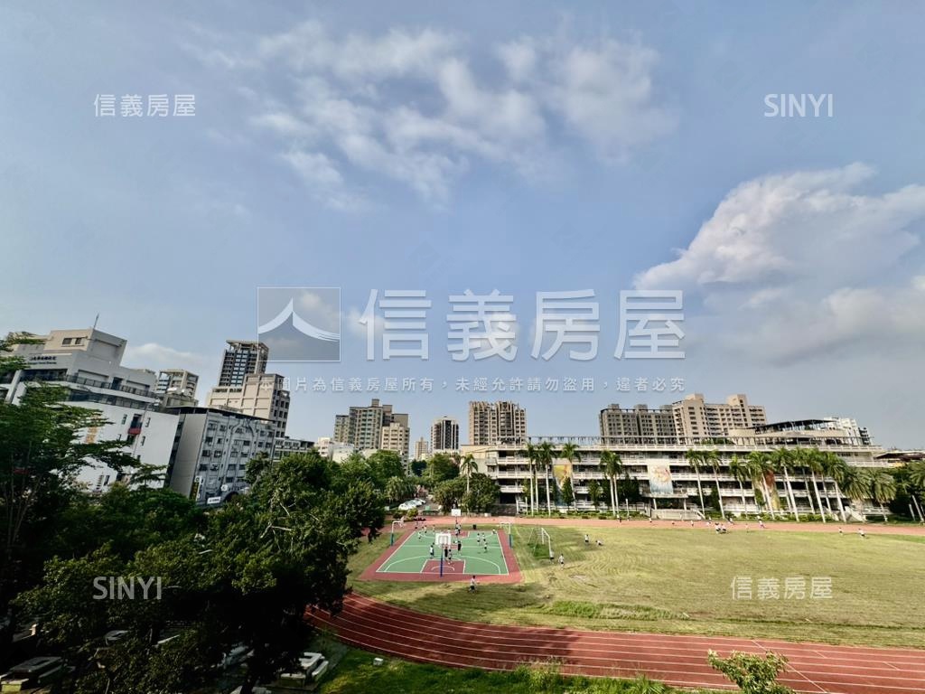 稀有釋出文化翡翠４房平車房屋室內格局與周邊環境